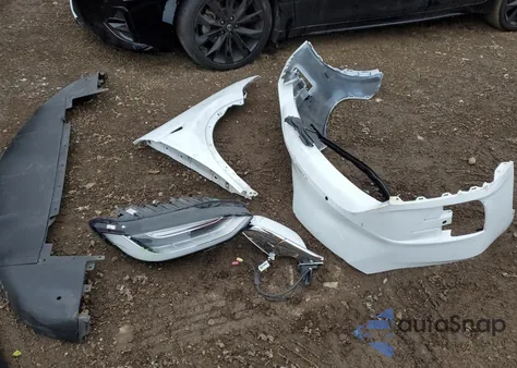 2016 Tesla Model X из США, поврежденный, VIN 5YJXCBE29GF020593